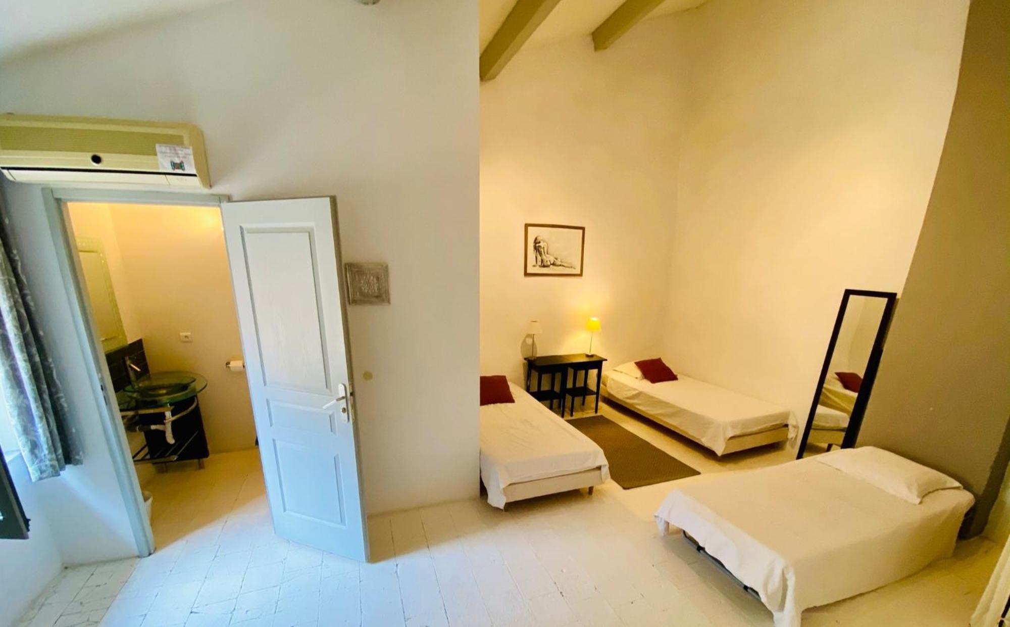 Les Chambres De La Villa Eugenie Lézignan-Corbières Exteriör bild